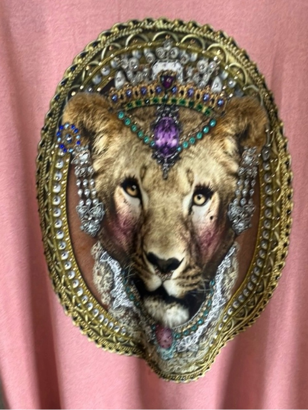 Camilla Rose Pink Short Sleeve Tee with Bejeweled Lion Motif top cotton - Picture 4 of 6